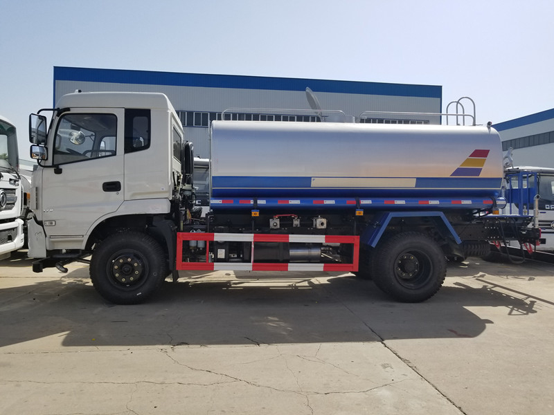 D913東風14噸灑水車