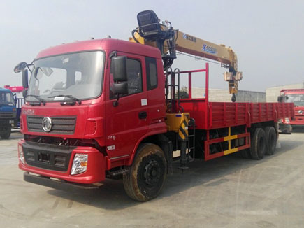 12噸東風(fēng)專(zhuān)底后八輪隨車(chē)吊