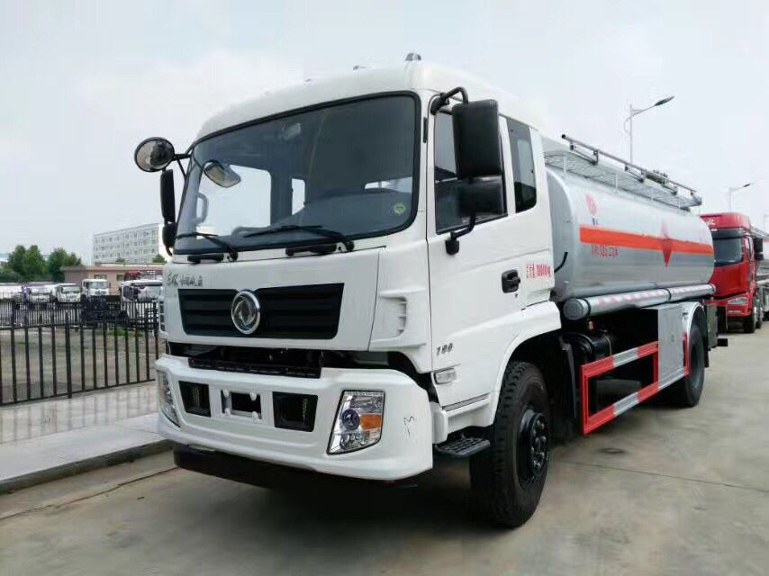 國五東風專底運油車