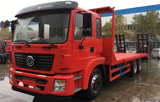 東風錦程后八輪平板車