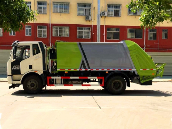 解放J6國六12方壓縮式垃圾車