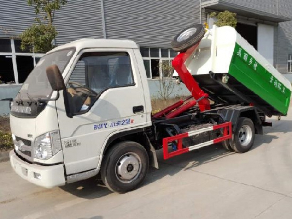 福田小卡2國(guó)六4方車廂可卸(鉤臂)式垃圾車