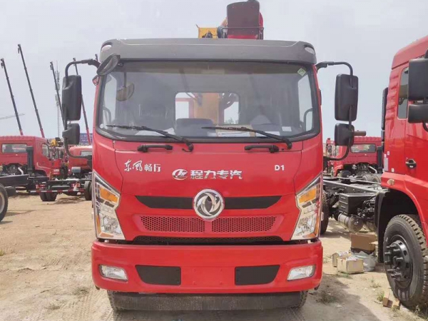 東風(fēng)暢行D1隨車吊8噸隨車吊價格