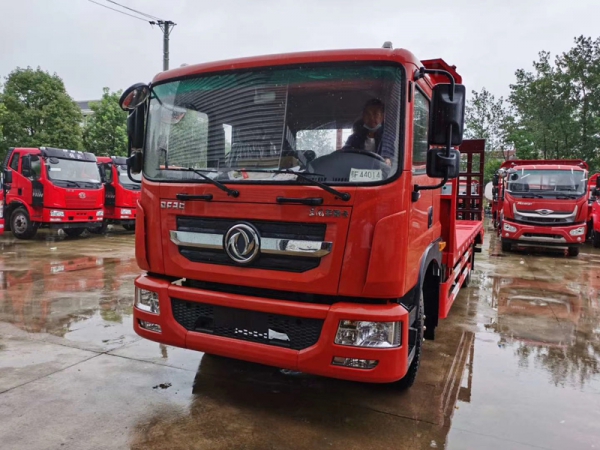 東風D9平板拖車