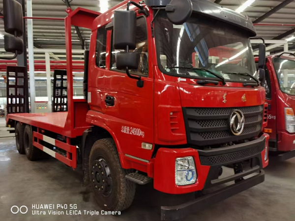 東風(fēng)D17國(guó)五后八輪平板拖車