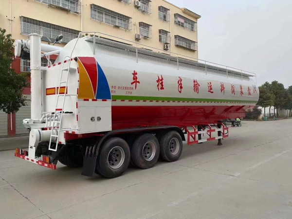 13米半掛65方飼料運輸車