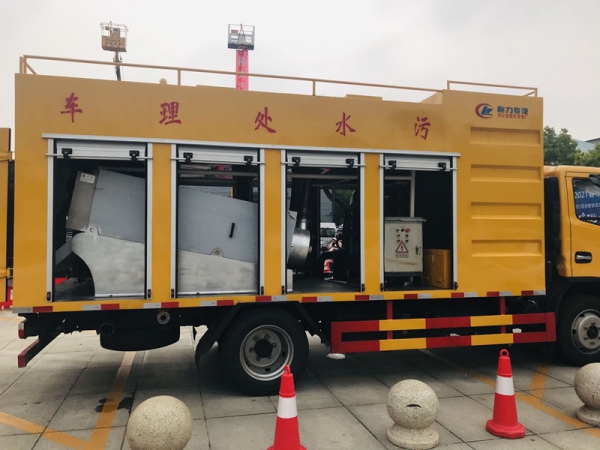 東風大多利卡8方污水處理車，凈化車程力廠家直供