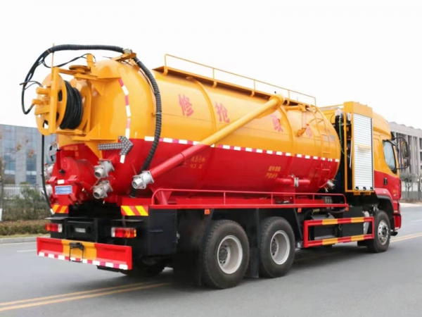 柳汽乘龍22方清洗吸污車