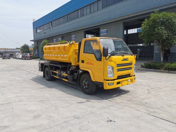 江鈴順達5方清洗吸污車，地下室專用