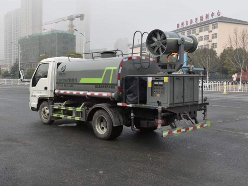 藍(lán)牌福田小卡之星2 3方灑水車