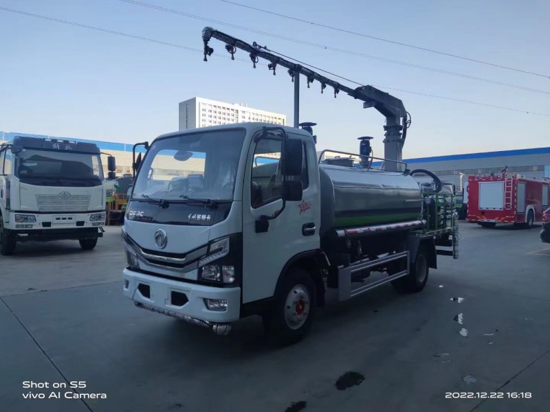 東風(fēng)5噸鐵路抑塵車(chē)