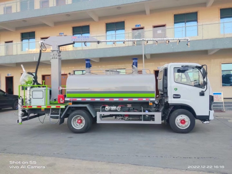 東風(fēng)5噸鐵路抑塵車(chē)