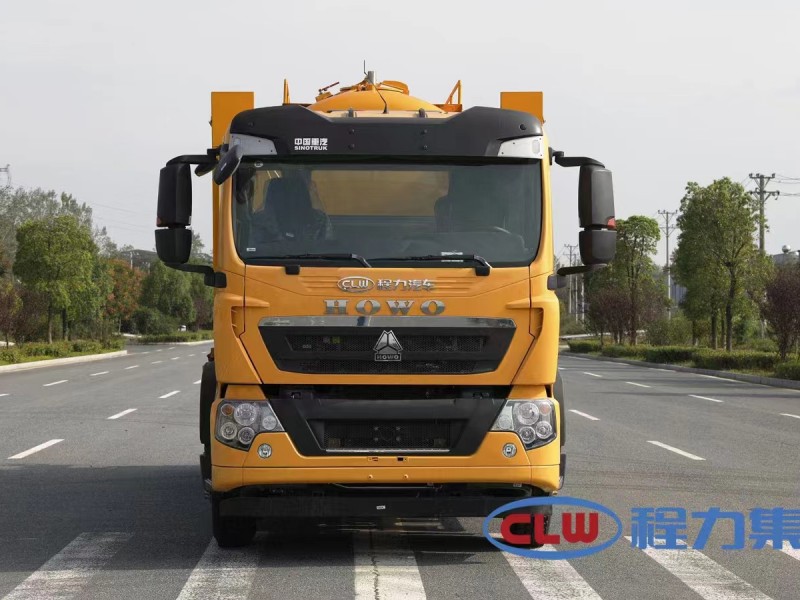 重汽豪沃22方清洗吸污車(chē)