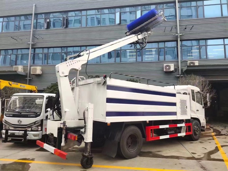 東風天錦隧道清洗車